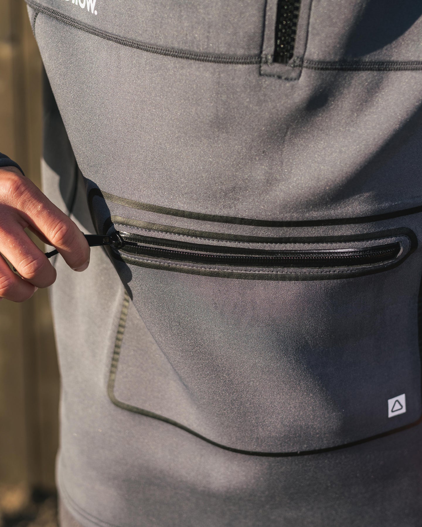 Follow Layer 3.12 Anorak Neo - Black - lifestyle 4