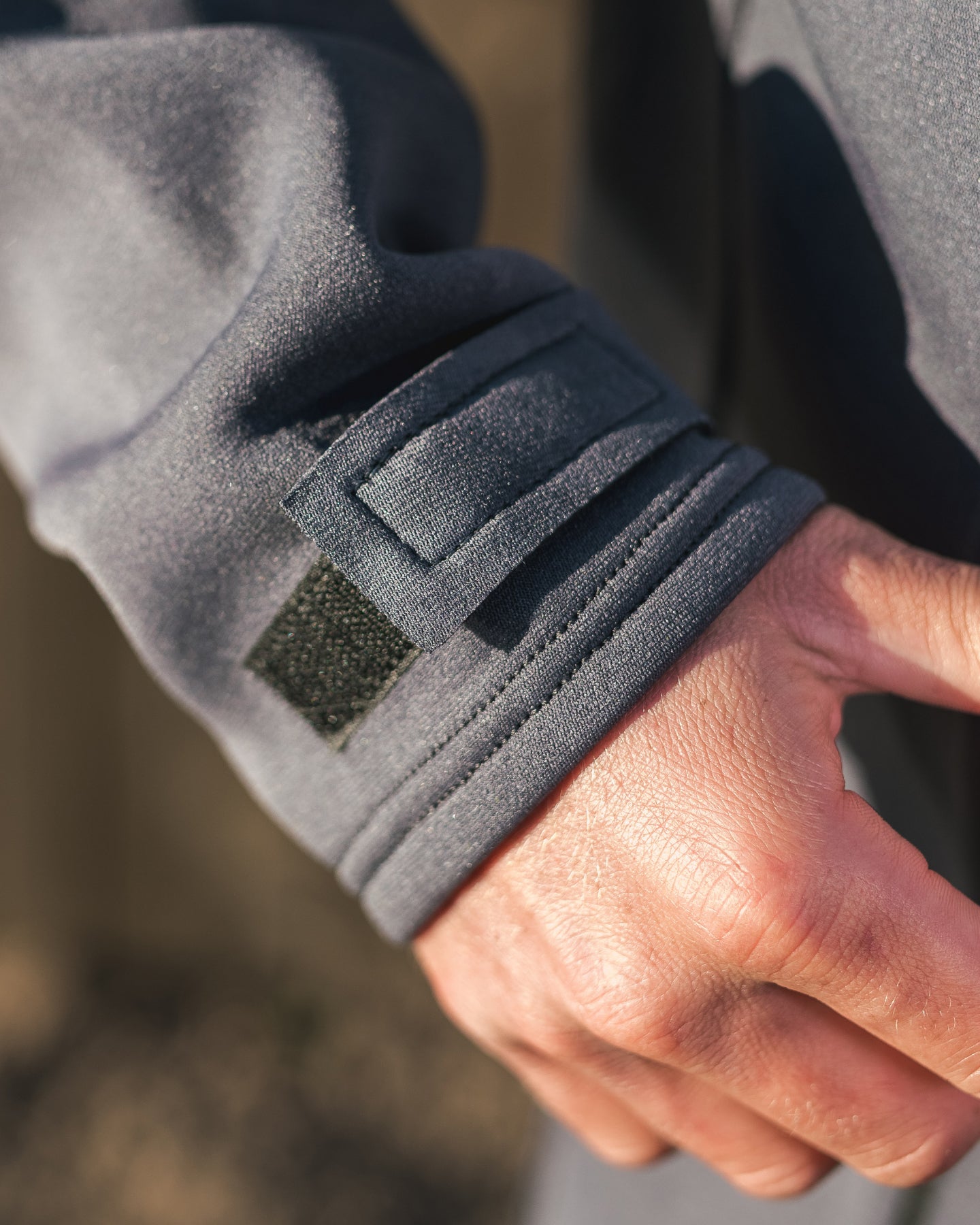 Follow Layer 3.12 Anorak Neo - Black - lifestyle 5