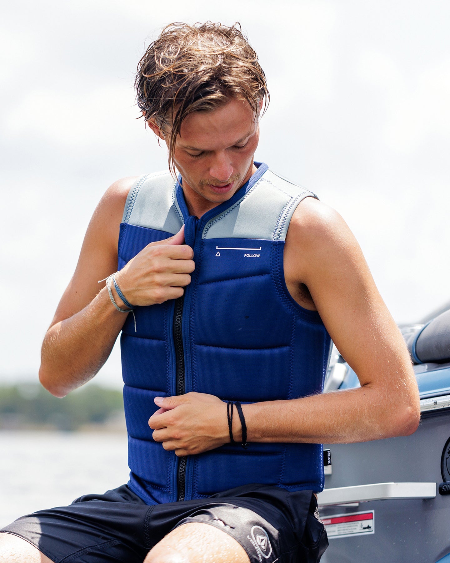 Follow Section Mens Impact Vest - Navy/Grey Lifestyle 2
