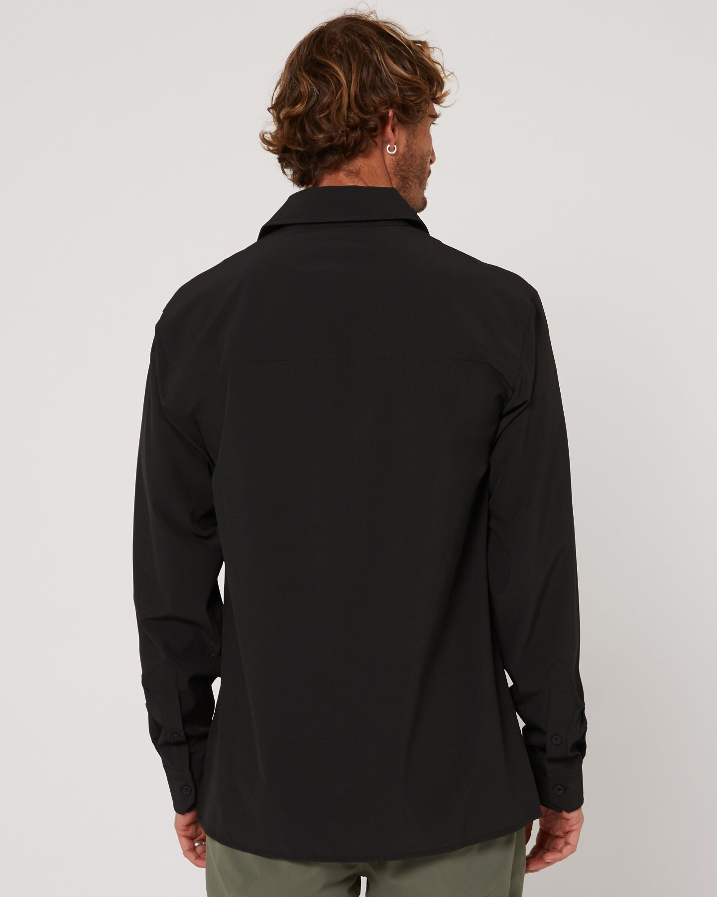 Follow Tech Shirt L/S - Black, side view