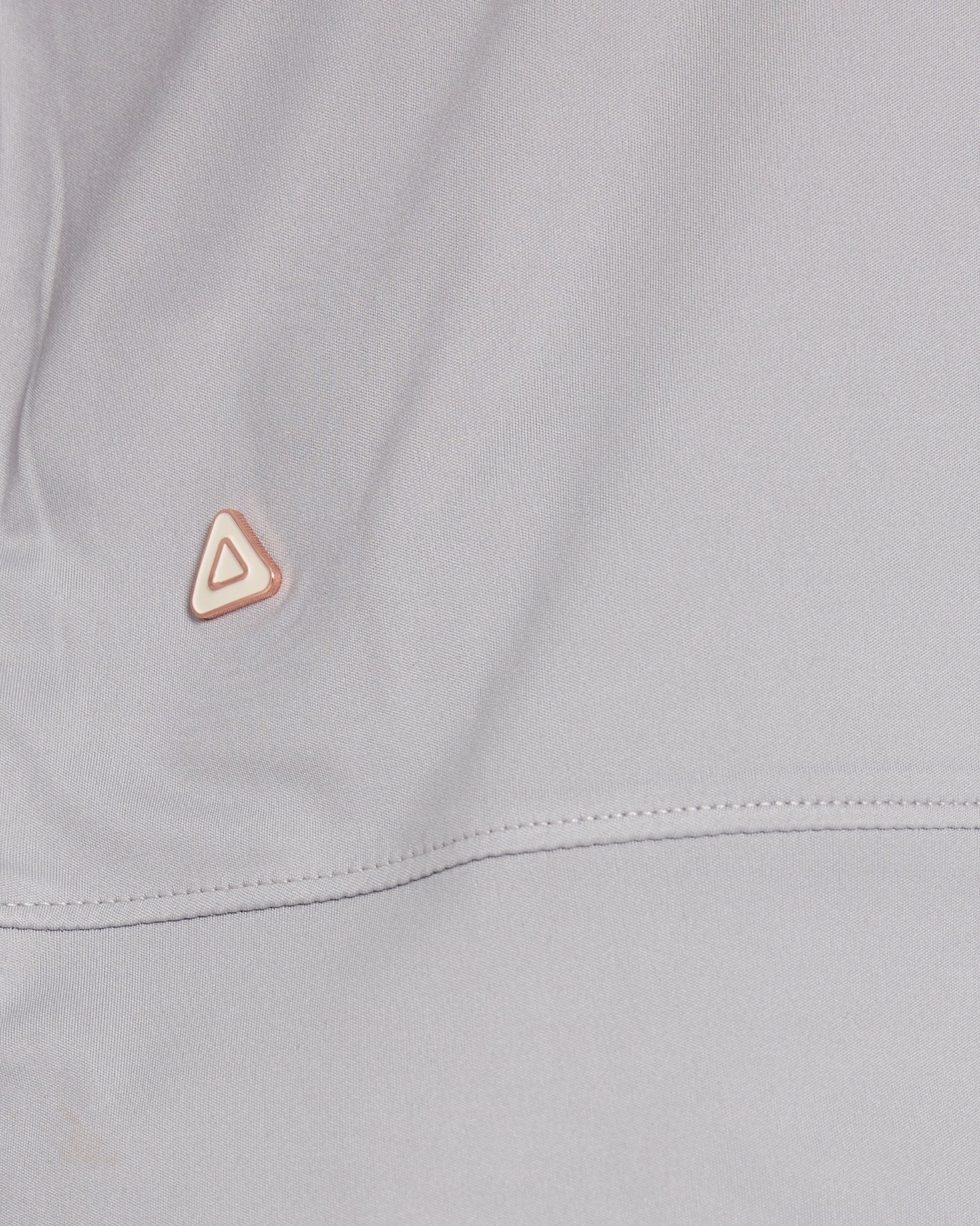 Follow Elara Sun Tee L/S - Light Grey, action