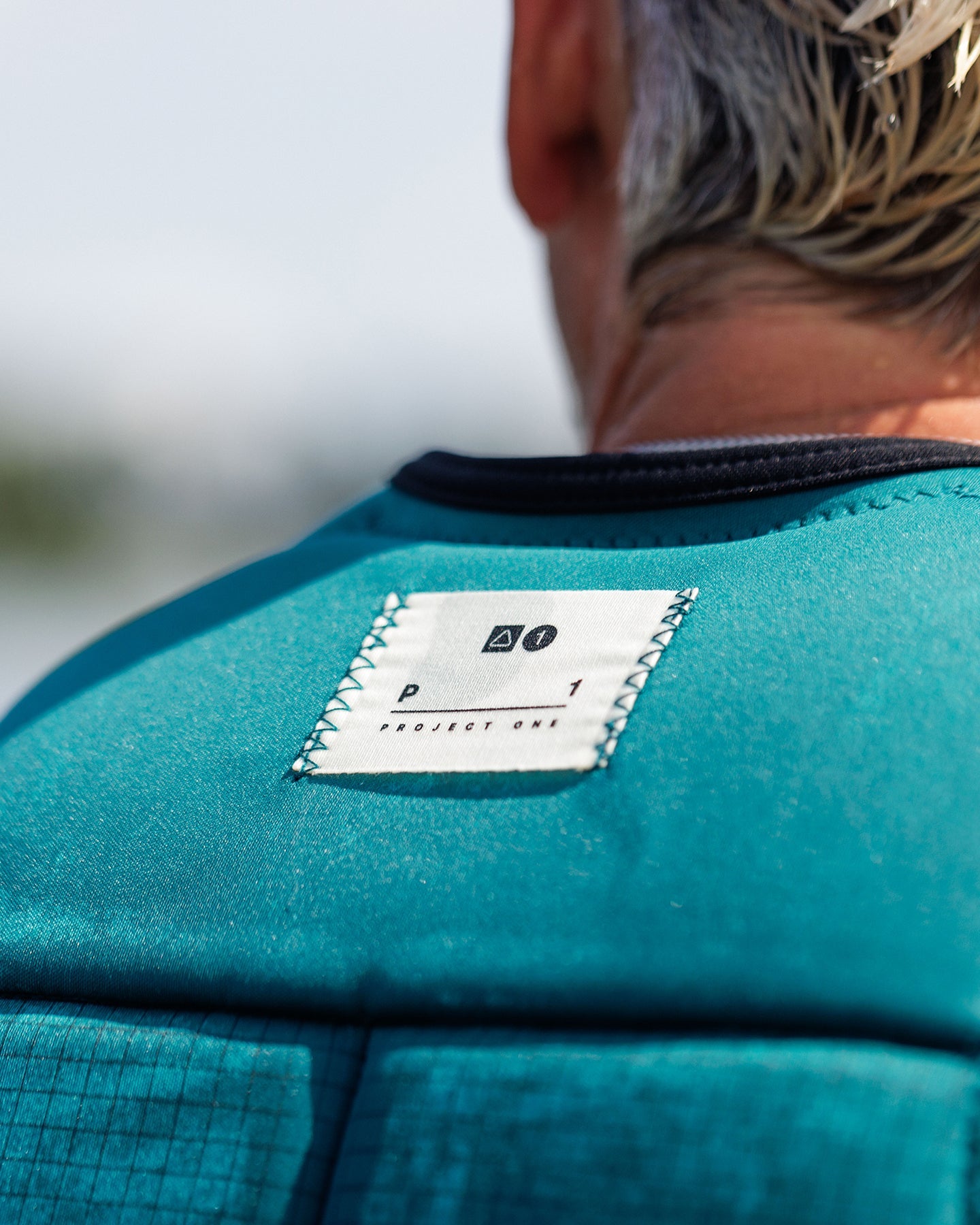 Follow P1 Traction Impact Vest - Emerald, detail