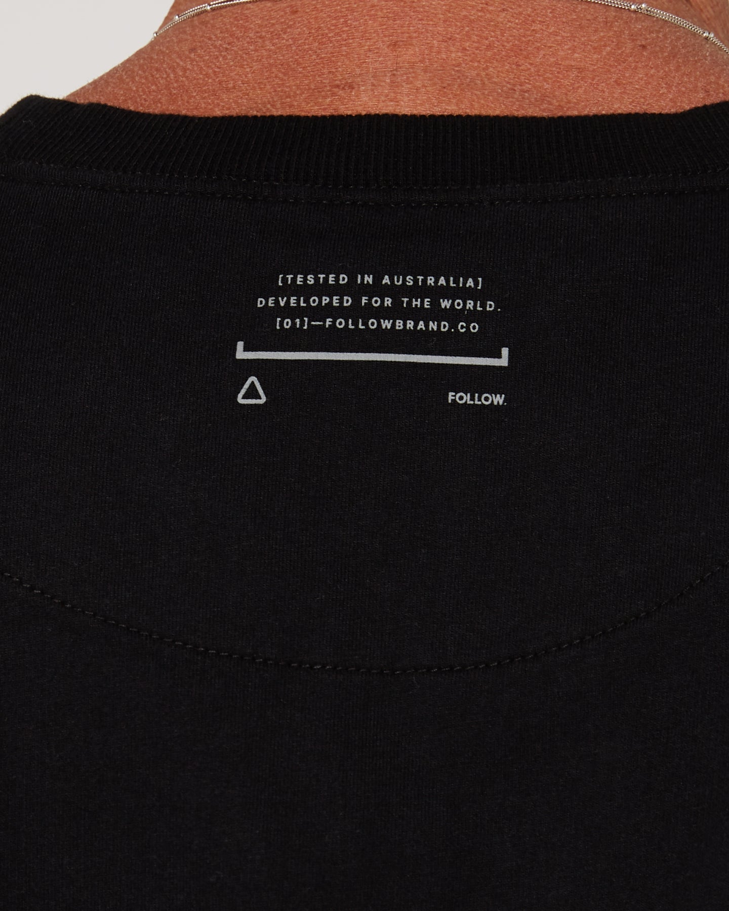 Follow Couch Crew 2 - Black, on water